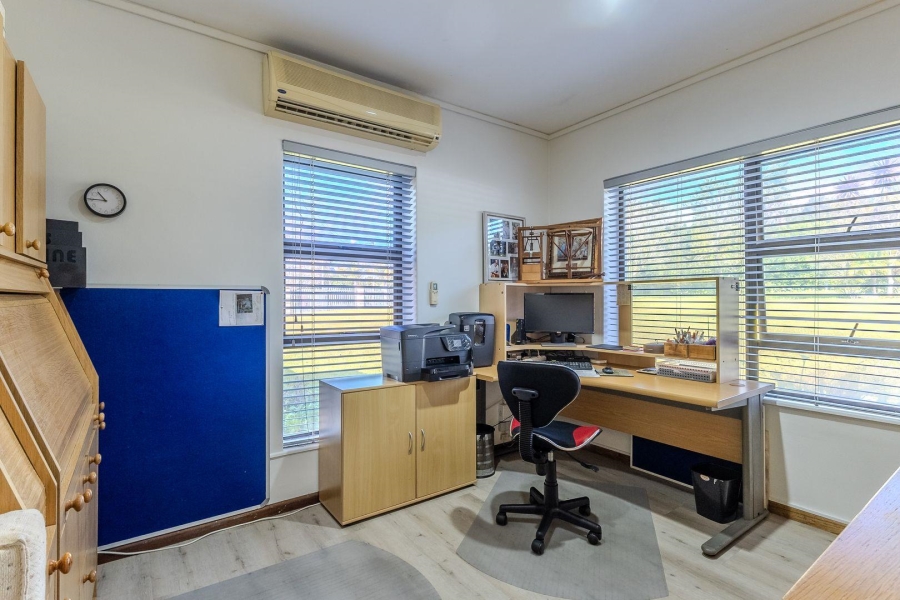 3 Bedroom Property for Sale in Vierlanden Western Cape